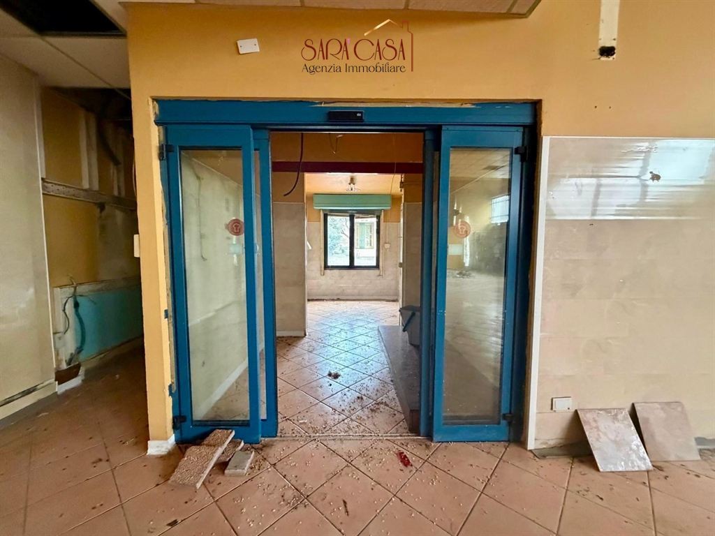 Laboratoria artigianale su strada di forte visibilità