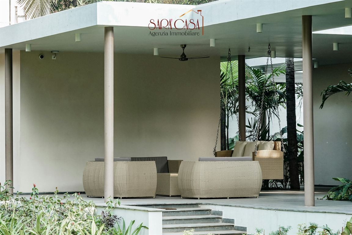 APPARTAMENTO CON GIARDINO ESCLUSIVO IN ZONA TRANQUILLA E SERVITA