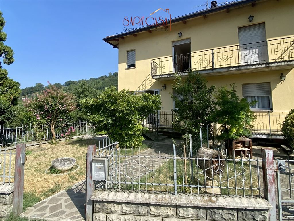 Villetta d'angolo con giardino esclusivo e tre camere da letto