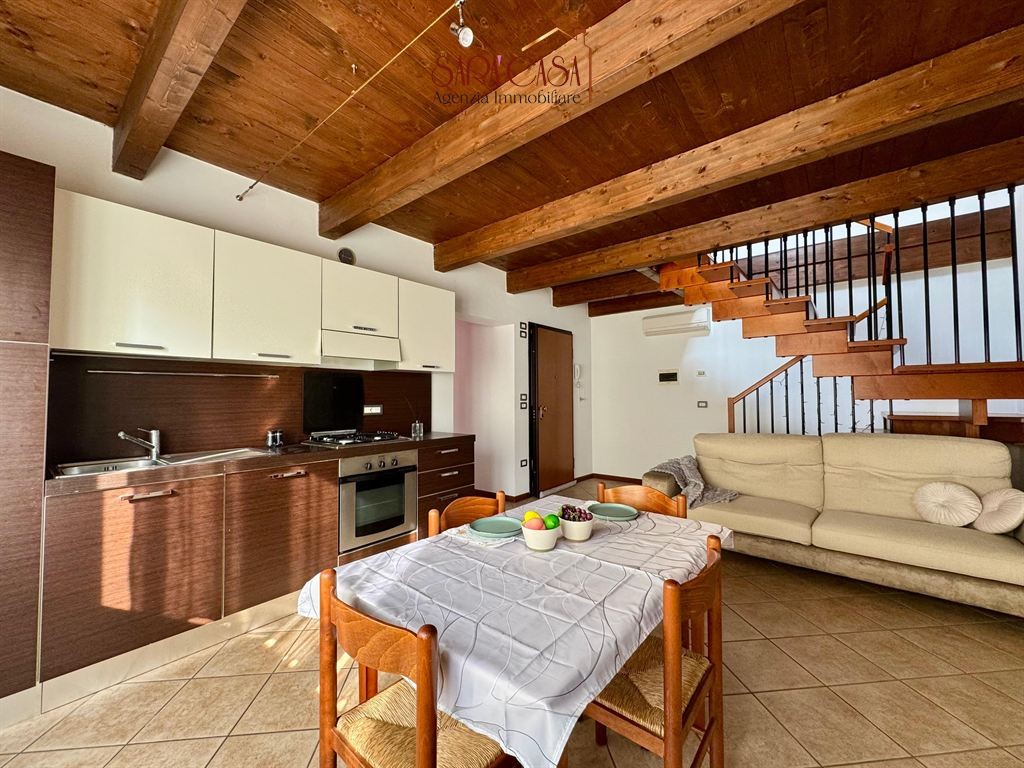 APPARTAMENTO CON SVILUPPO SU DUE PIANI